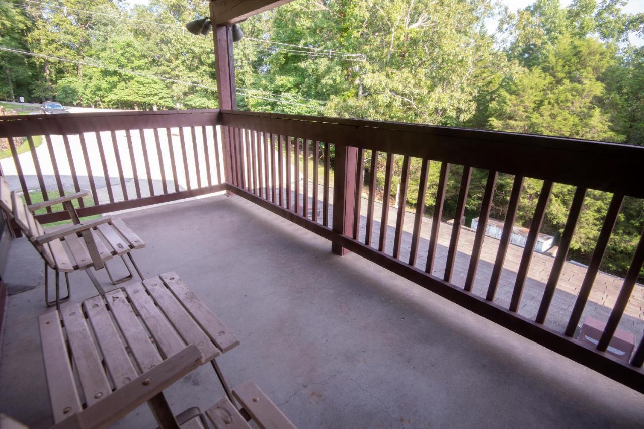 Carter Caves State Resort Park Olive Hill Exterior photo